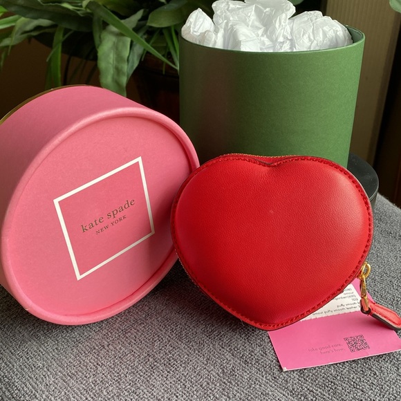 Kate Spade Amour red leather heart coin case with gold chain detail with box - Picture 9 of 13